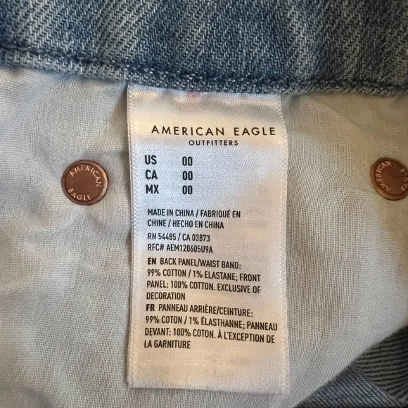 American Eagle Strigid Denim Curvy Highest Waist 90’s Boyfriend Short - Picture 8 of 8